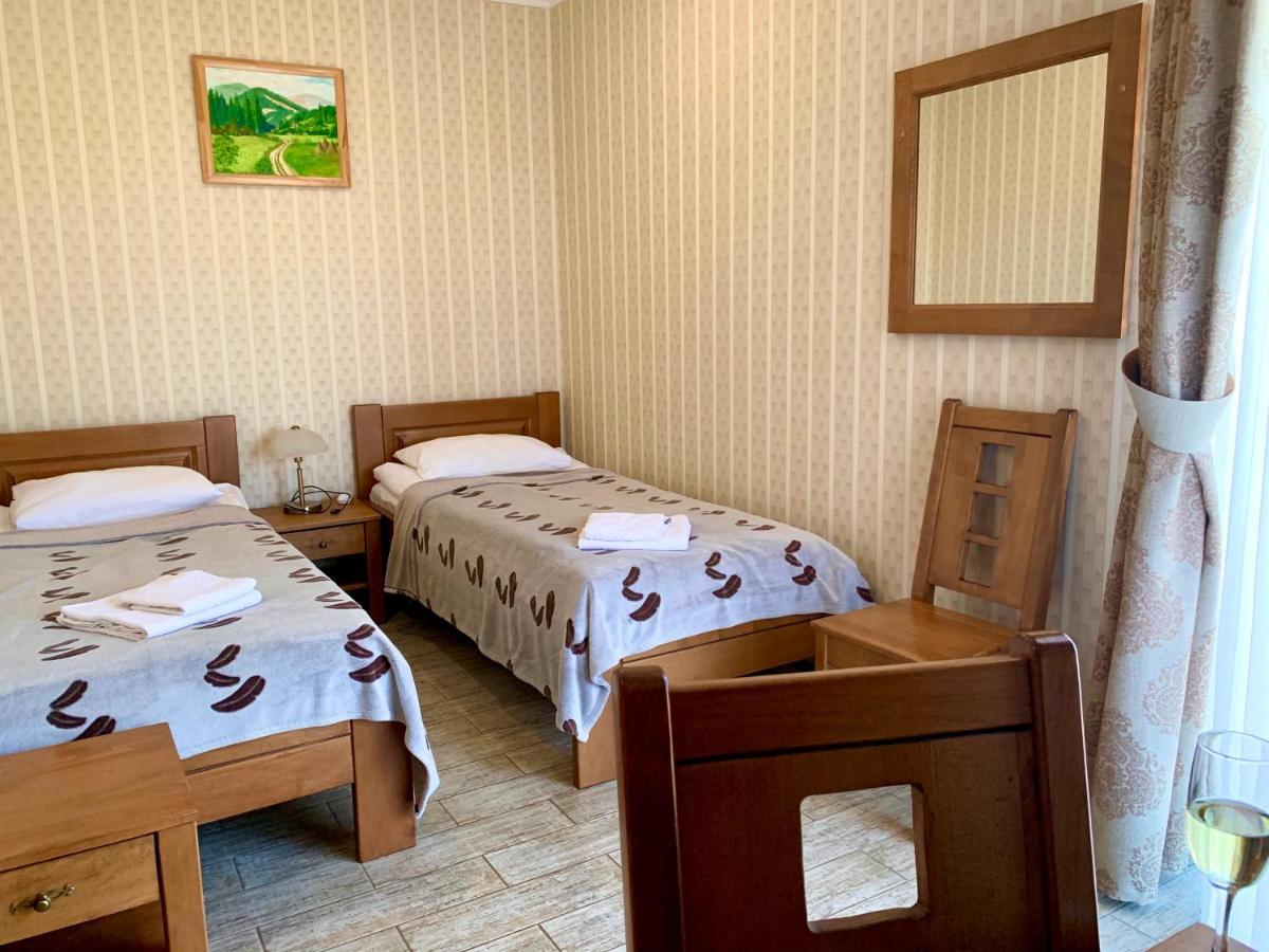 Mini Hotel Solnce Karpat Polyana  Extérieur photo