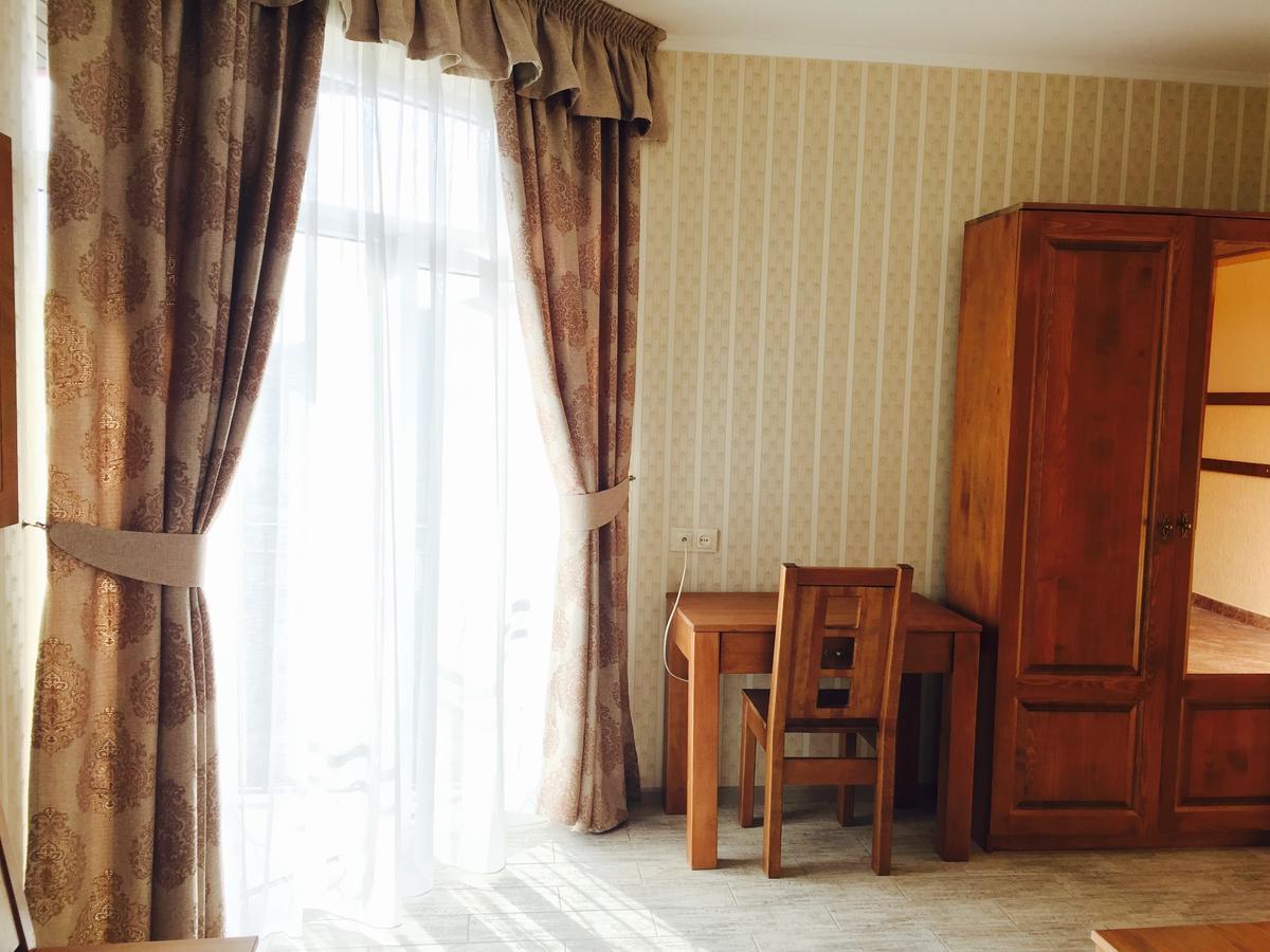 Mini Hotel Solnce Karpat Polyana  Extérieur photo