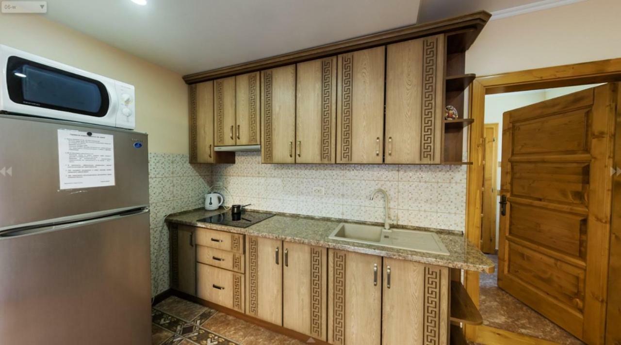 Mini Hotel Solnce Karpat Polyana  Extérieur photo